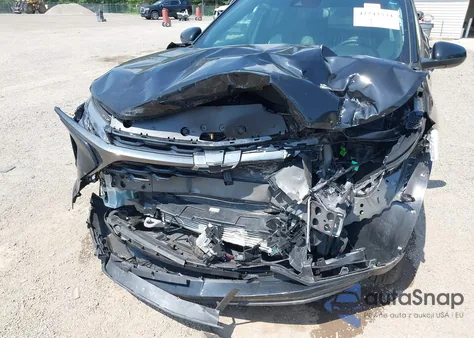 2025 Chevrolet Trax Fwd 1Rs from USA, damaged, VIN KL77LGEP5SC073383